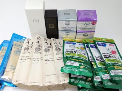 大阪府のお客様よりシロク、カネボウ、資生堂、キュレルの商品をお売りいただきました。